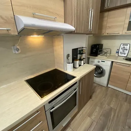 Apartment Modern 1br Apart With Cinema Couch 65 Inch Tv & Free Street Parking Plovdiv