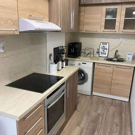 Modern 1br Apart With Cinema Couch 65 Inch Tv & Free Street Parking Apartment Plovdiv